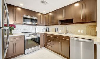 3675 N Country Club Dr 2310, Aventura, FL 33180