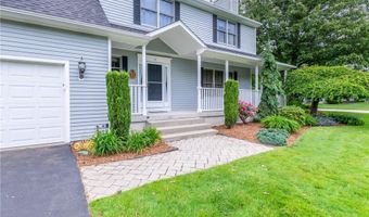 63 Derbyshire Dr, Cranston, RI 02921
