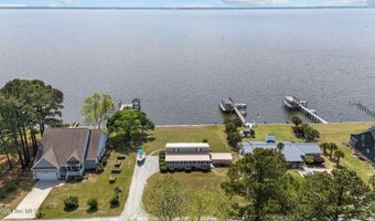 66 E North Shore Ln, Arapahoe, NC 28510