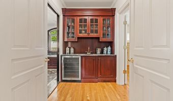46 Porter Rd, Andover, MA 01810