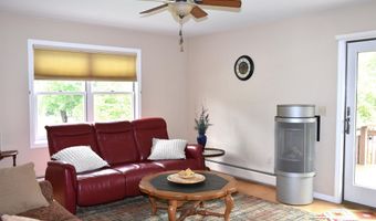 9 Strawberry Ln, Barre, VT 05641