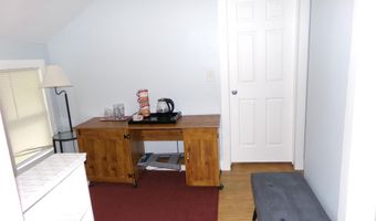 204 Hawthorne St, Alma, MI 48801