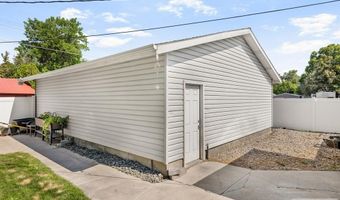 359 S Shilling Ave, Blackfoot, ID 83201