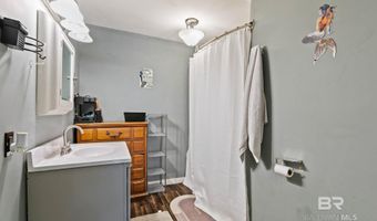 13545 Lyons Ave, Bayou La Batre, AL 36509