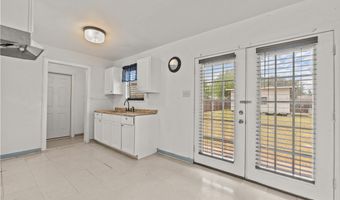 1208 W 2nd St, Alice, TX 78332