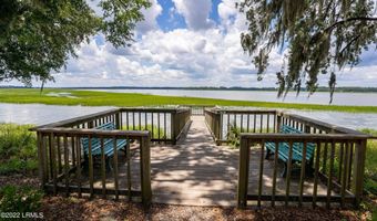 1203 Laudonniere St, Beaufort, SC 29902