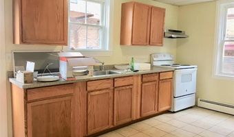 153 Bradford St, Bristol, RI 02809