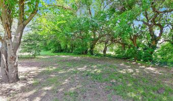 324 N Lakeside Dr, Andover, KS 67002