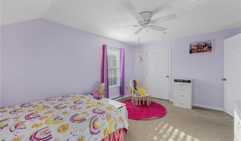 136 Corporate Pl, Middletown, RI 02842
