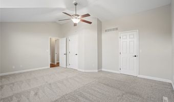 305 NE 16th St, Ankeny, IA 50021