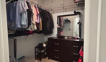 4561 STRUTFIELD Ln 3413, Alexandria, VA 22311