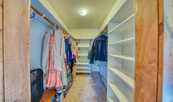 8799 Huffman Ln, Bozeman, MT 59715