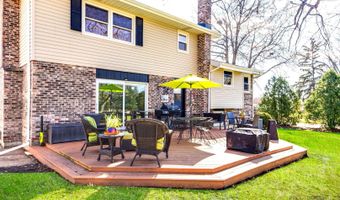 2042 S Goebbert Rd, Arlington Heights, IL 60005