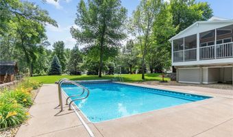 1109 Lakeview Ave, Alexandria, MN 56308