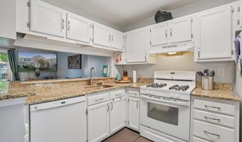 6575 OLD CARRIAGE Dr, Alexandria, VA 22315