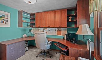 13 Sunnyside Dr, Cumberland, RI 02864
