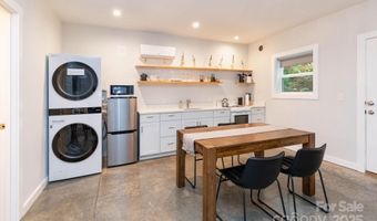 27 Ruslan Dr, Asheville, NC 28806