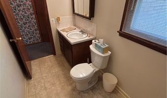 1031 Chevelle Dr, Akron, OH 44319