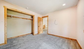 5950 E Colin Dr, Athol, ID 83801