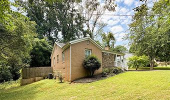 4010 Hiddenbrook Dr, Charlotte, NC 28205