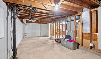 908 38th Ave, Anoka, MN 55303