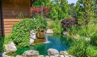 550 Crowson Rd, Ashland, OR 97520