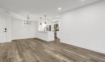 3307 WYNDHAM Cir 2157, Alexandria, VA 22302