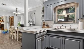 1869 Putnam Dr, Bartlesville, OK 74006