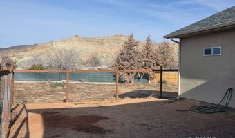1015 E Canyon Dr, Big Water, UT 84741