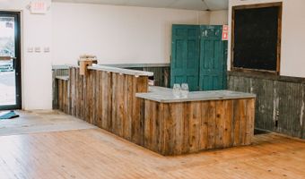 13893 US HIGHWAY 87 S, Adkins, TX 78101