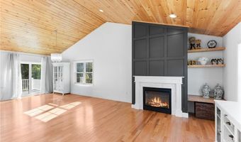 4 Byron Randall Rd, Johnston, RI 02919