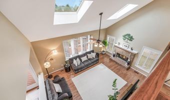 43799 ABBOTT Pl, Ashburn, VA 20147
