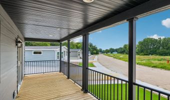 7368 NE Berwick Dr 6, Ankeny, IA 50021