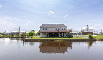 11088 Tahiti St, Bay St. Louis, MS 39520