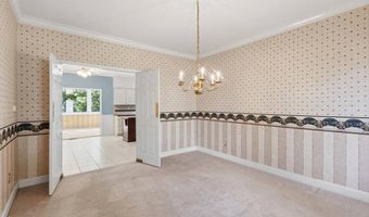 477 Redwood Forest Dr, Ballwin, MO 63021