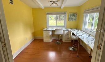 1001 Broad River Dr, Beaufort, SC 29906