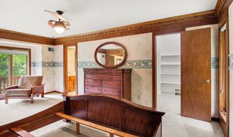 540 Roundtree Dr NE, Ada, MI 49301