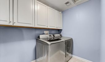 35 Gina Dr, Allentown, NJ 08501