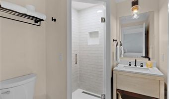 1 Harbor View Dr, Newport, RI 02840