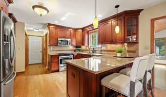 209 Lancaster Way, Cheshire, CT 06410