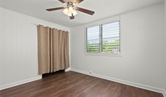 755 Kaipii St, Kailua, HI 96734