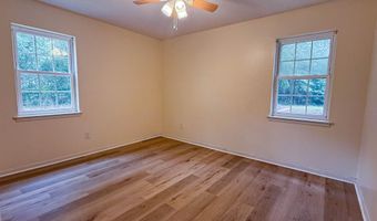 5703 Old River Rd, Baker, FL 32531
