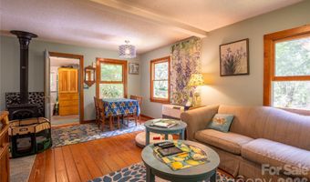8 Westward Way, Bakersville, NC 28705