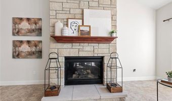 15963 Fox Trotter Ct, Ballwin, MO 63021