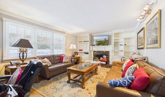 23 Elmwood Dr, Berkley, MA 02779