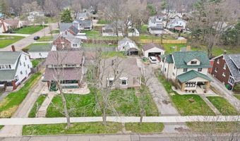 1073 Parkside Dr, Alliance, OH 44601
