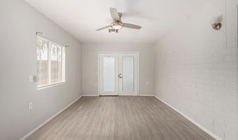 1985 S Plaza Dr, Apache Junction, AZ 85120