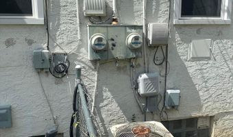 128-130 N Hampton Rd, Columbus, OH 43213