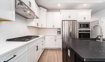 3306 Sunton Rd, Ann Arbor, MI 48105