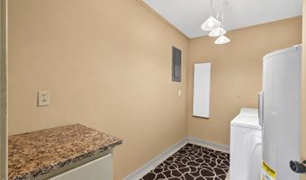 13239 Old Woolmarket Rd, Biloxi, MS 39532